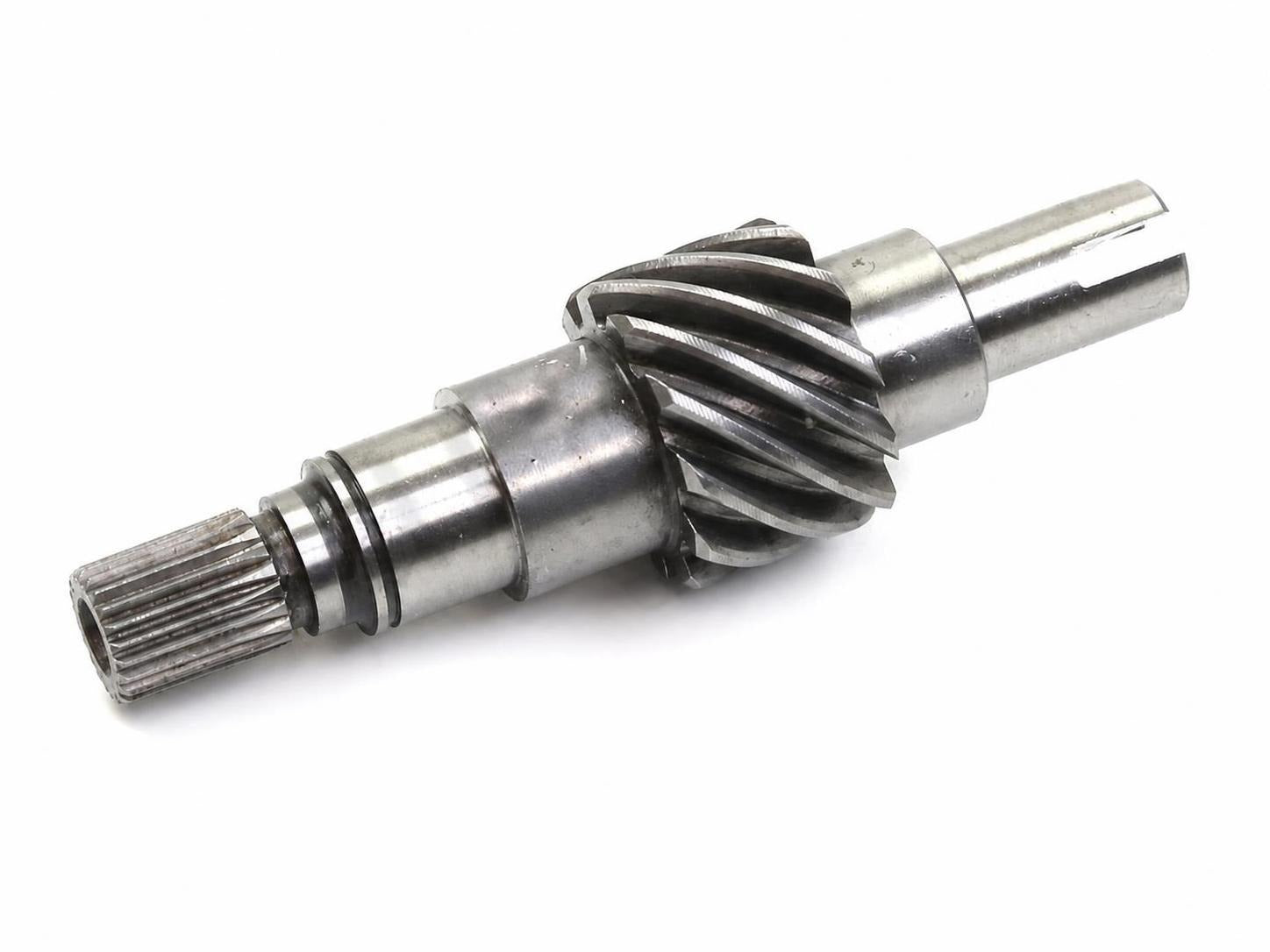 103599 - RH Distributor Gear