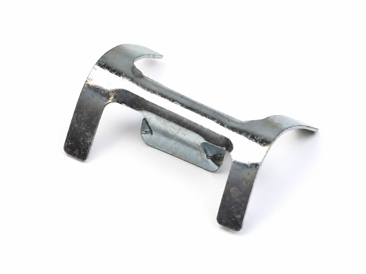 134-44-634-01 - Sill Moulding Clip