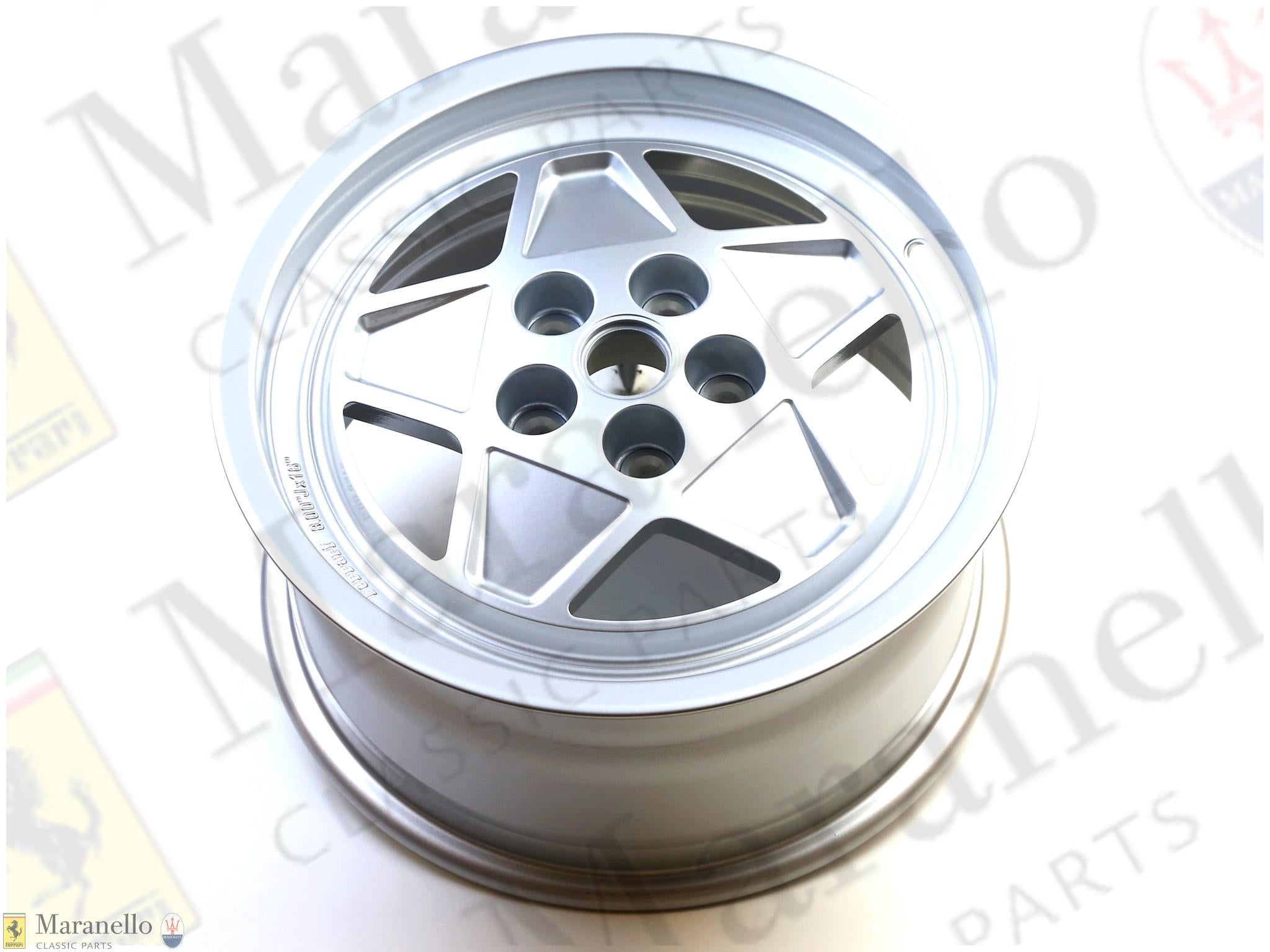 137087 - Rear Road Wheel Rim 8Jx16