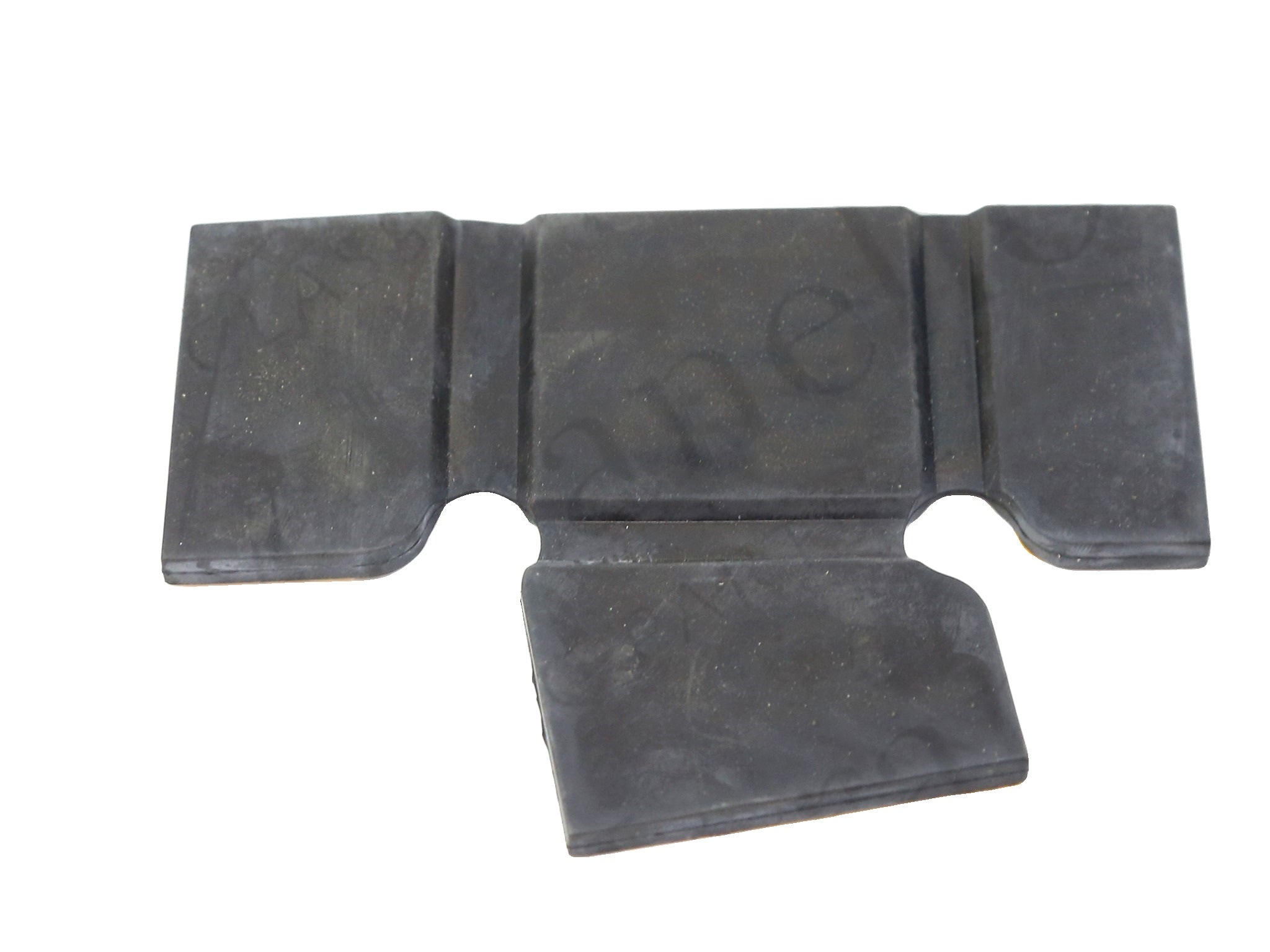 138758 - LH Radiator Mounting Pad