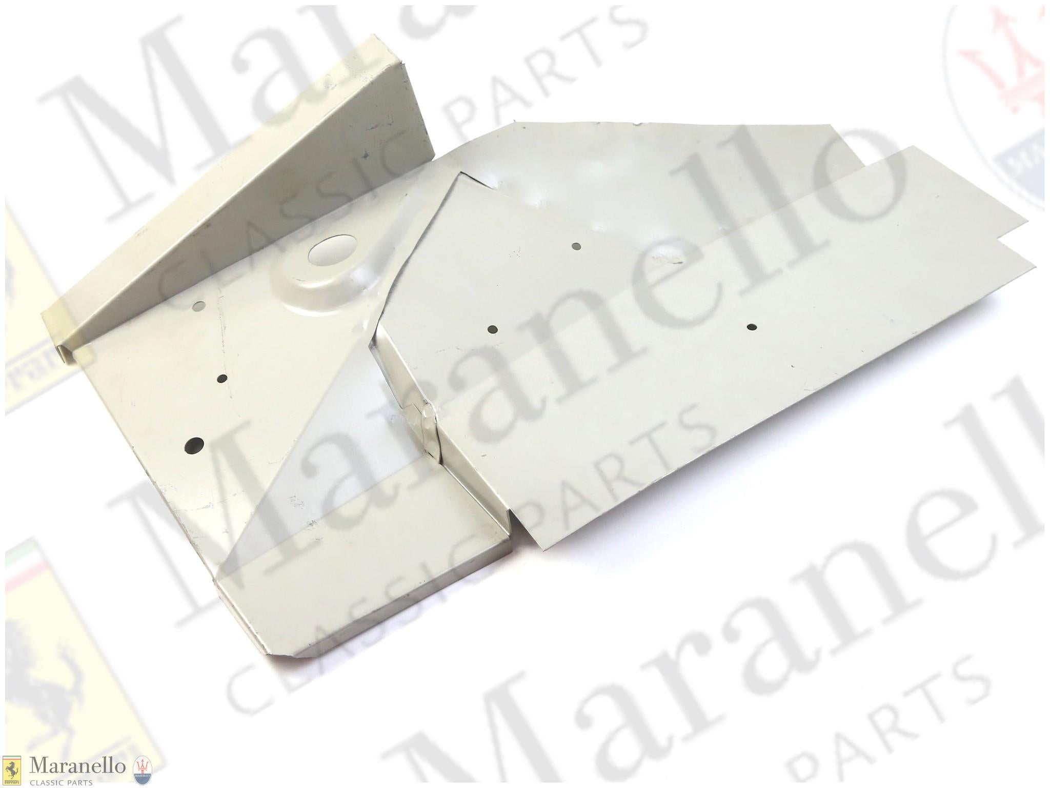 141451 - RH Front Shield RHD Cabriolet