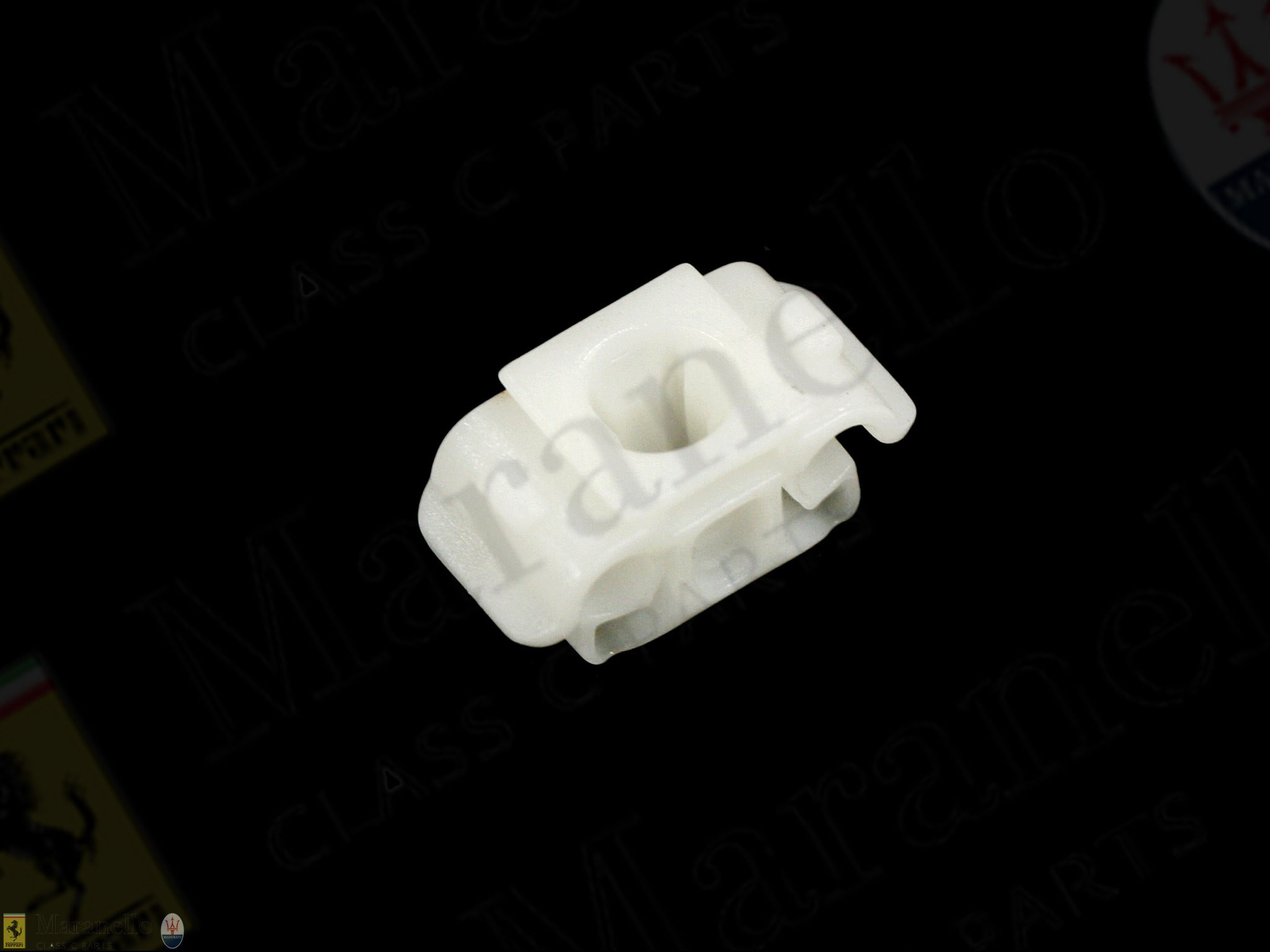 143055 - Plastic Fixing Clip