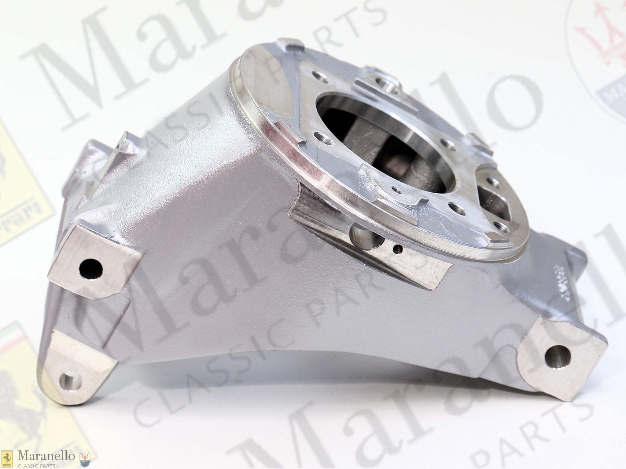 159356 - LH Rear Hub Housing
