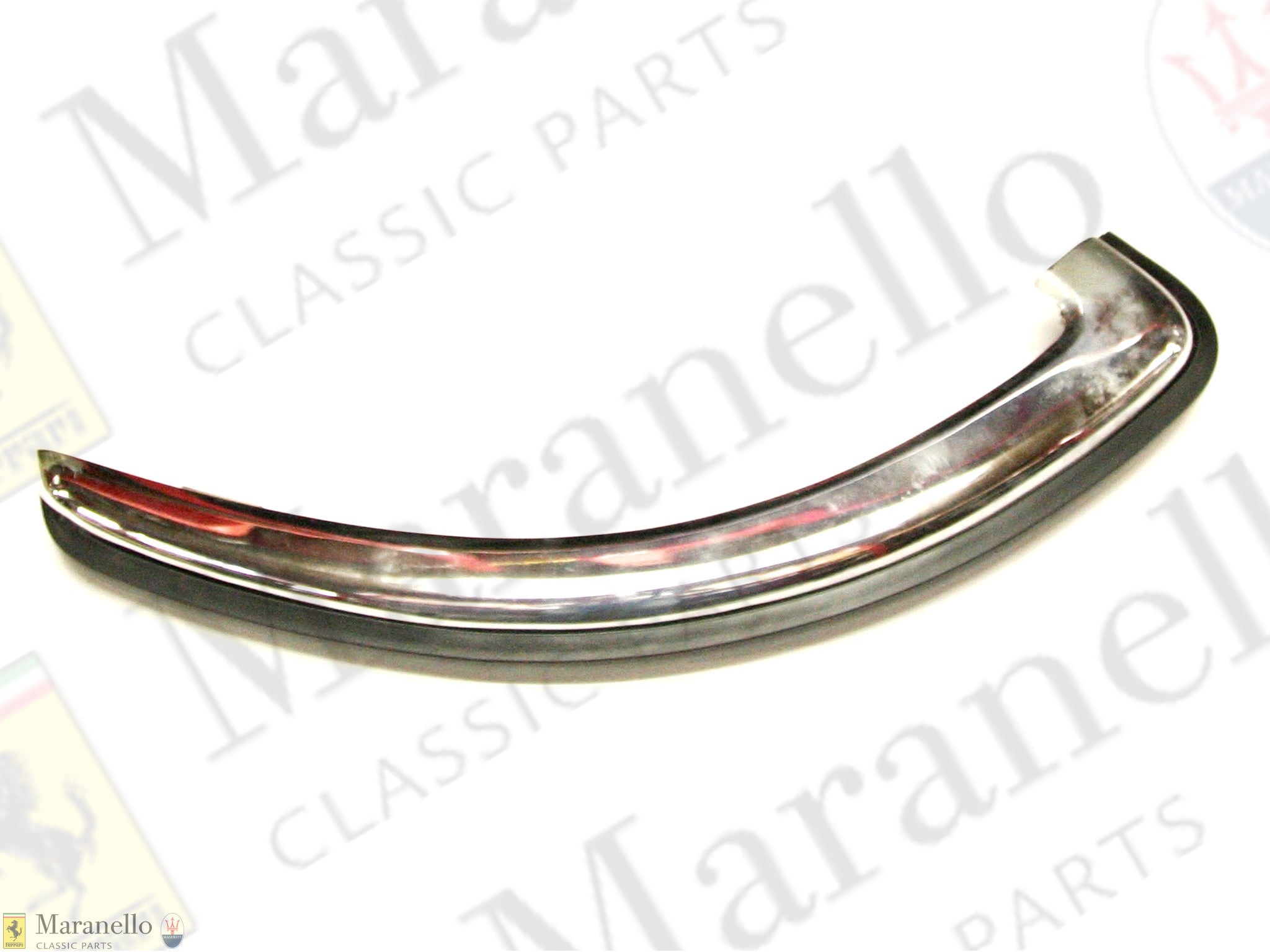 20042206 - RH Front Quarter Bumper Early