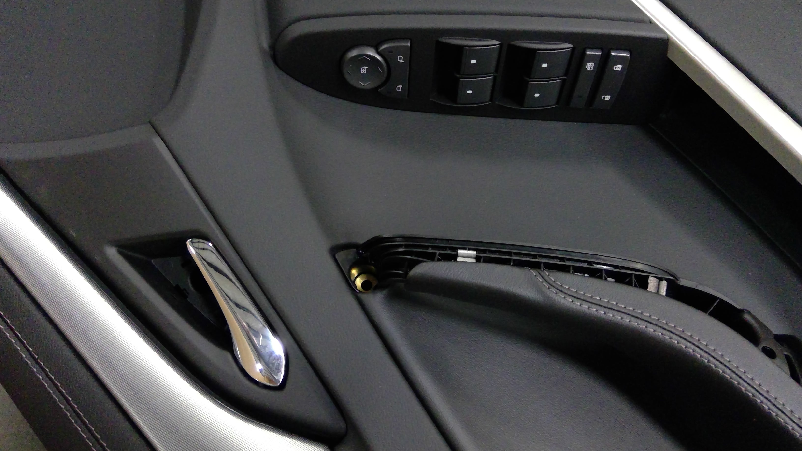 Fits 2013 Cadillac CTS Front Driver side door trim assembly, ebony, Part # 22981875