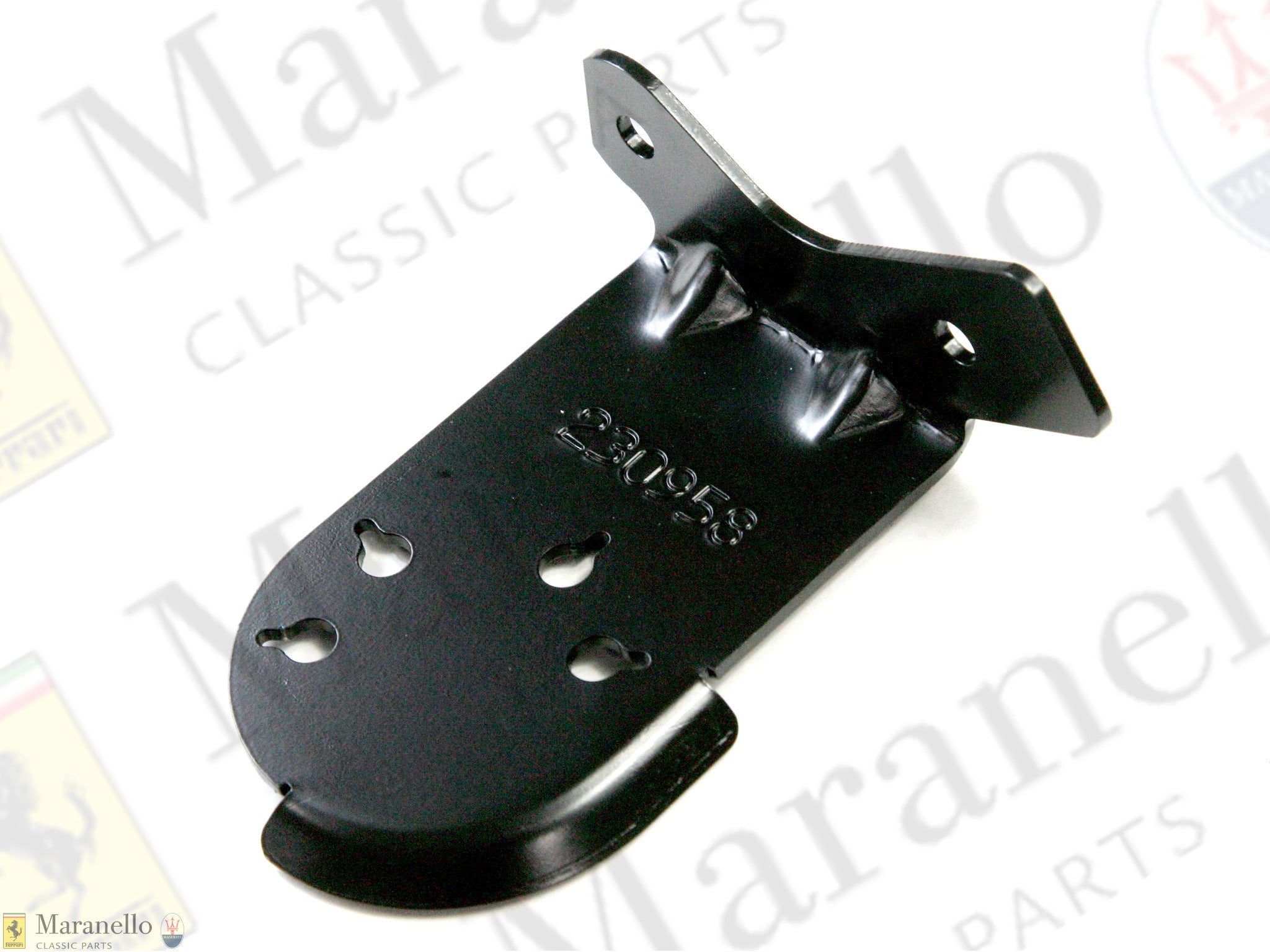 230958 - RH Rear Bracket