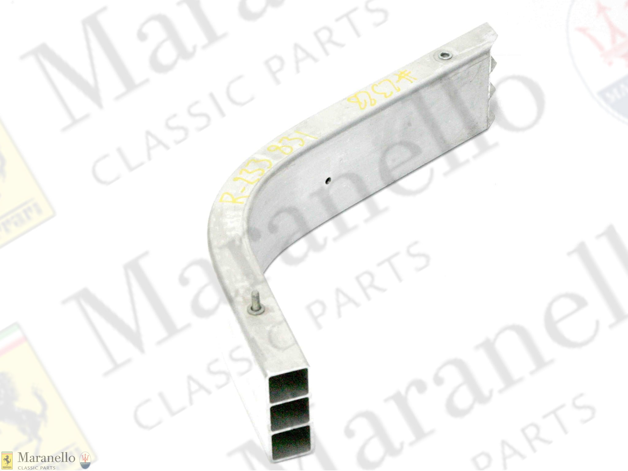233831 - RH Bumper Wheel