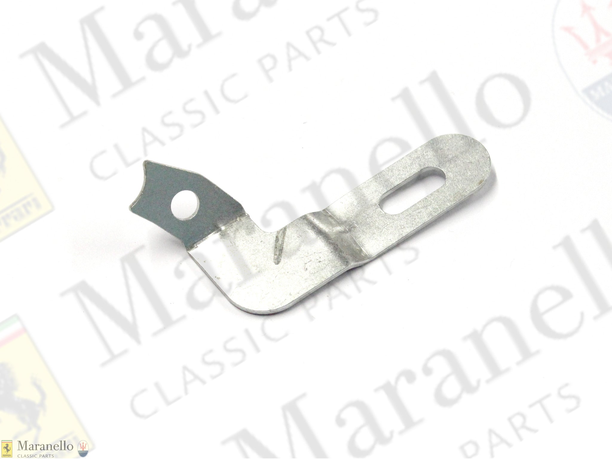 251449 - RH Front Bracket
