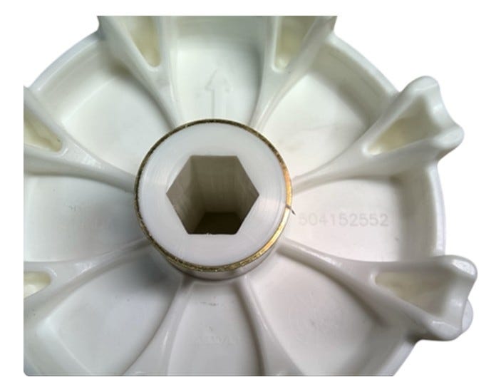 2008-2009 Fits Ski-Doo Lt V800 4-TEC Sprocket 8 Teeth, OEM Part # 504152552