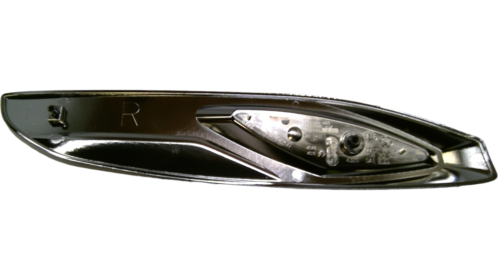 Fits 2014-2017 Can-Am Spyder RT Limited SE6 / RT TRIM Trunk RH Chrome, OEM Part # 708301260