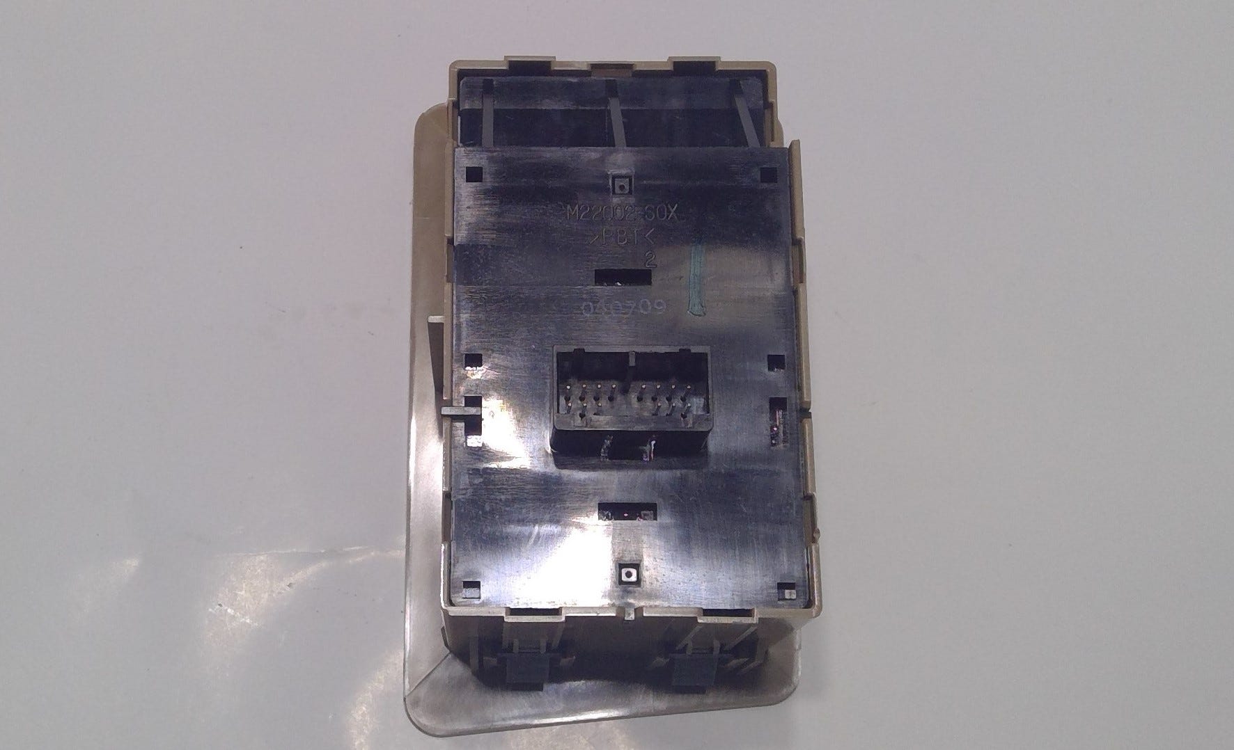 Honda New 2005-2006 Fits Honda Odyssey Jack Assy., Headphone *YR239L* (KI IVORY), Part # 39590-SHJ-A01ZD