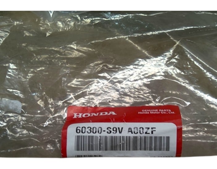 Honda New 2003-2004 Fits Honda Pilot Skirt, R. Headlight *NH638M* (STARLIGHT SILVER METALLIC), Part # 60300-S9V-A00ZF