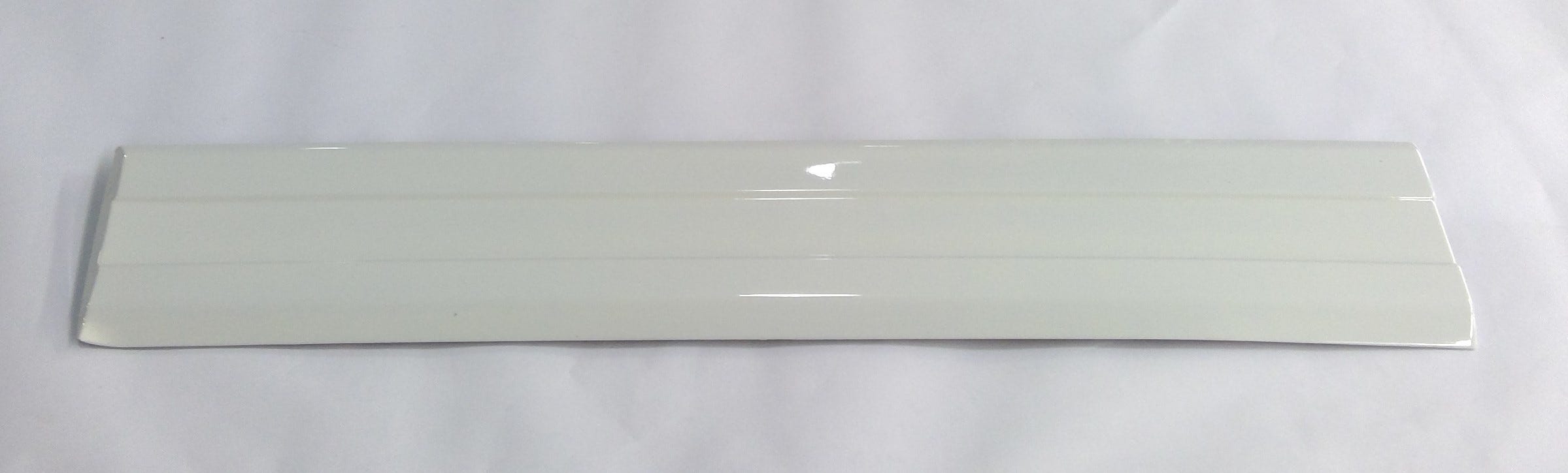 Honda New 2004-2005 Fits Honda Pilot Protector Assy., L. FR. Door Side *NH578* (TAFFETA WHITE), Part # 75322-S9V-A12ZE