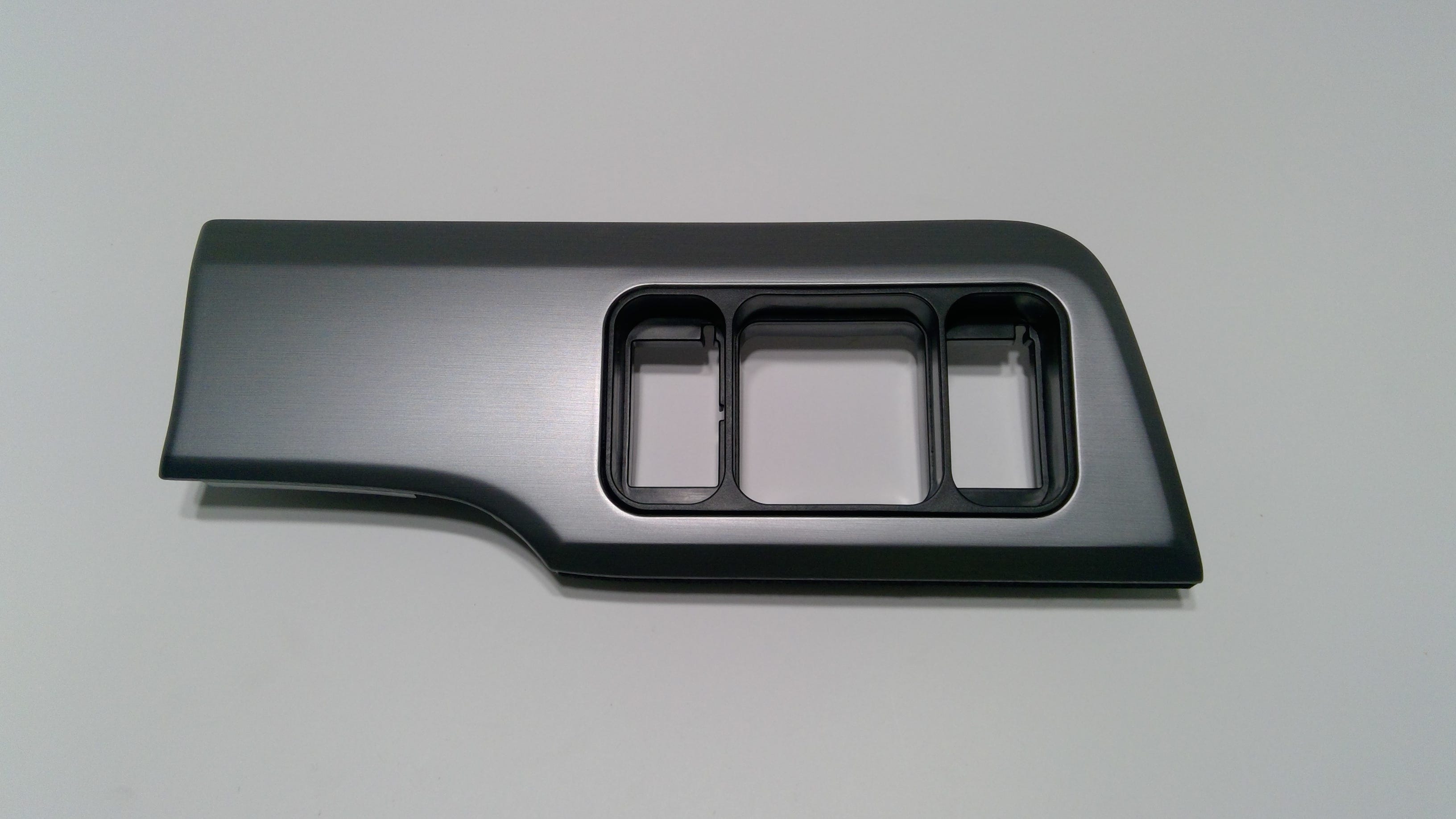 Honda New 2005-2007 Fits Honda Odyssey Panel Assy., Driver *NH565L* (UM LIGHT SILVER), Part # 77205-SHJ-A61ZA