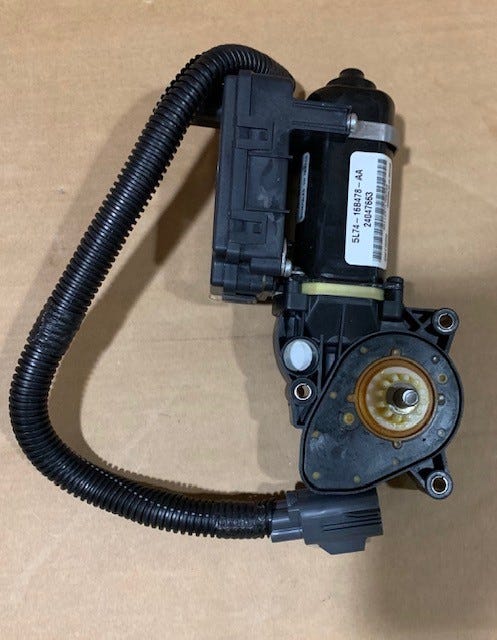 Ford New 2003-2006 Fits Lincoln Navigator Drive Motor Base No. 16b469a Position Driver Side, Part # 2L7Z16B492AA