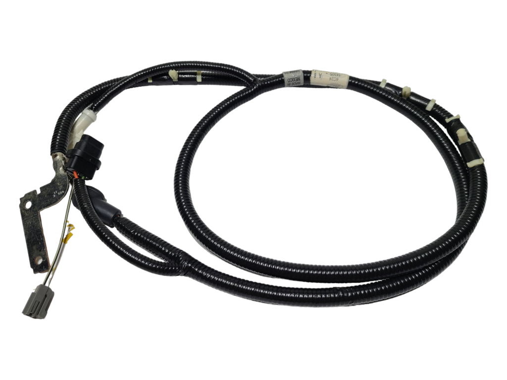 Ford New 2004 Fits Ford E-150 / E-250 / E-350/E-350 Super Duty Wiring Assy - Alternator Base No. 14305, Part # 4C2Z14305AA