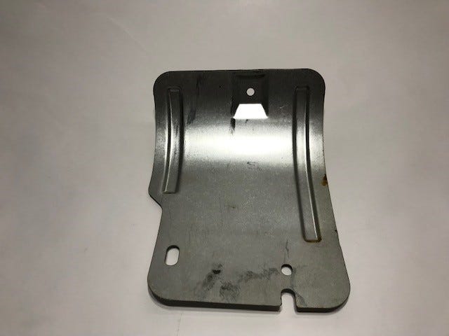 Ford New 1999-2010 Fits Ford F-250 Super Duty / F-350 Super Duty / F-450 Super Duty Shield Base No. 5c076, Part # 5C3Z5C076AA