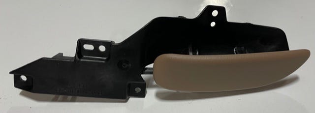 Ford New 1997-1999 Fits Ford / Lincoln Expedition / F-250 / Navigator Latch, Part # F75Z1506072AAA