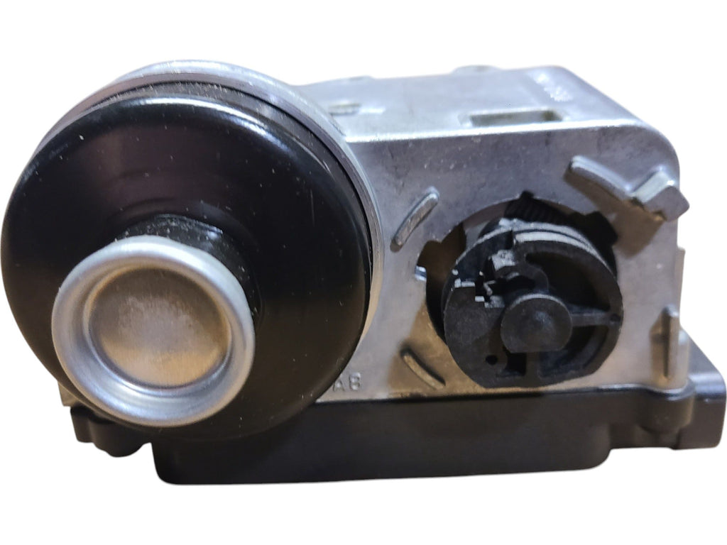Ford New 1998-2001 Fits Ford / Mercury Explorer / Explorer Sport / Explorer Sport Trac Servo Assy - Speed Control Base No. 9c735, Part # XL2Z9C735AA