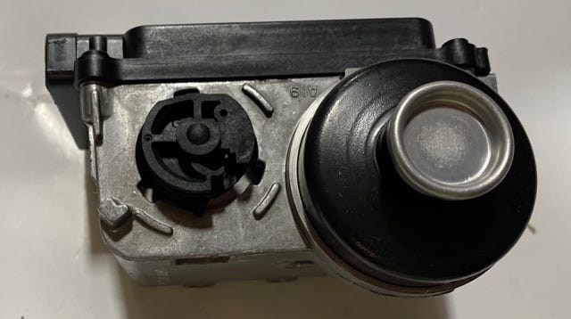 Ford New 2000-2005 Fits Ford / Mercury Taurus / Sable Servo Assy - Speed Control Base No. 9c735, Part # YF1Z9C735BA