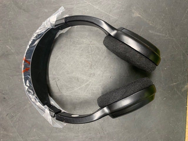 Ford New 2000-2006 Fits Ford / Lincoln Escape / Excursion / Expedition Headphone Assy Base No. 18c604, Part # YL1Z18C604AA