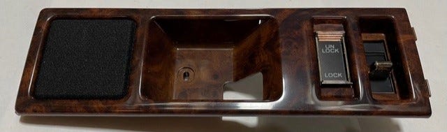 GM New 1993-1996 Fits Cadillac Fleetwood Bezel Assembly, Front Side Door Inside Handle *block Wlnt, Part # 10261578