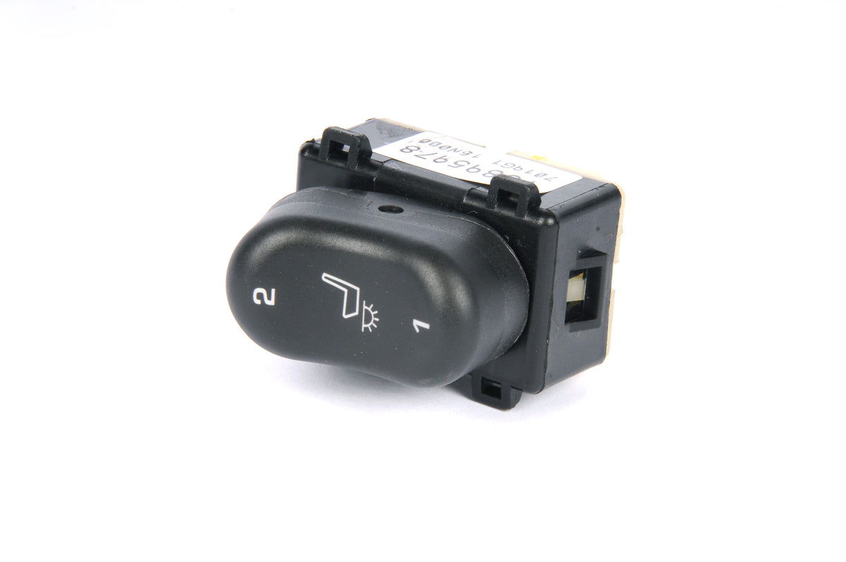 GM New 2006-2007 Fits Saturn Vue Switch Asm,front Floor Flood Lamp, Part # 15895978