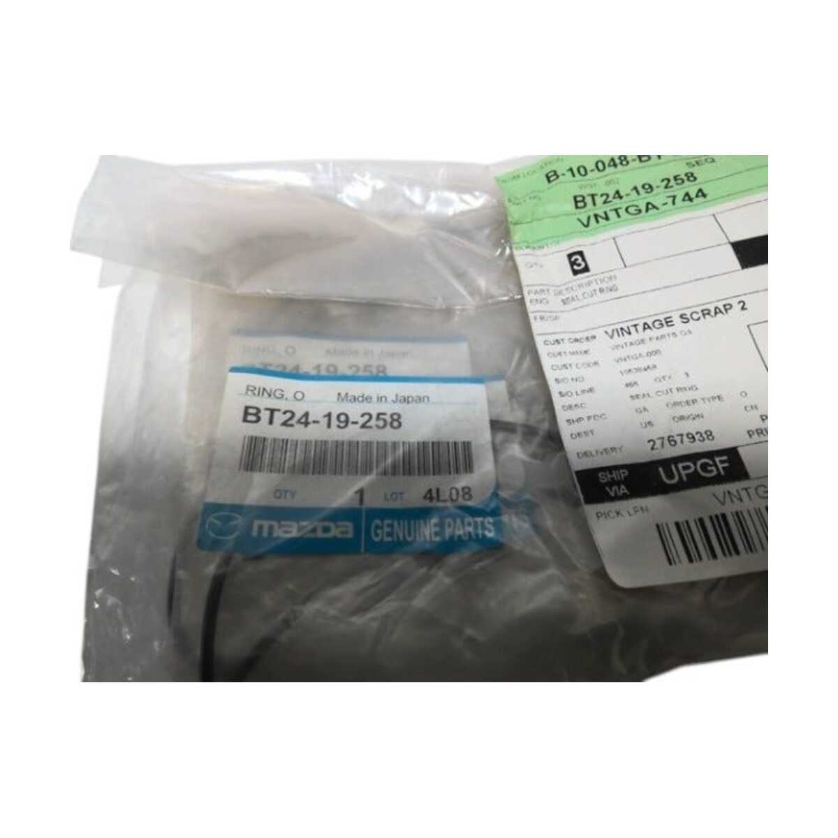 Fits Mazda Seal Cut Ring, OEM Part # BT2419258