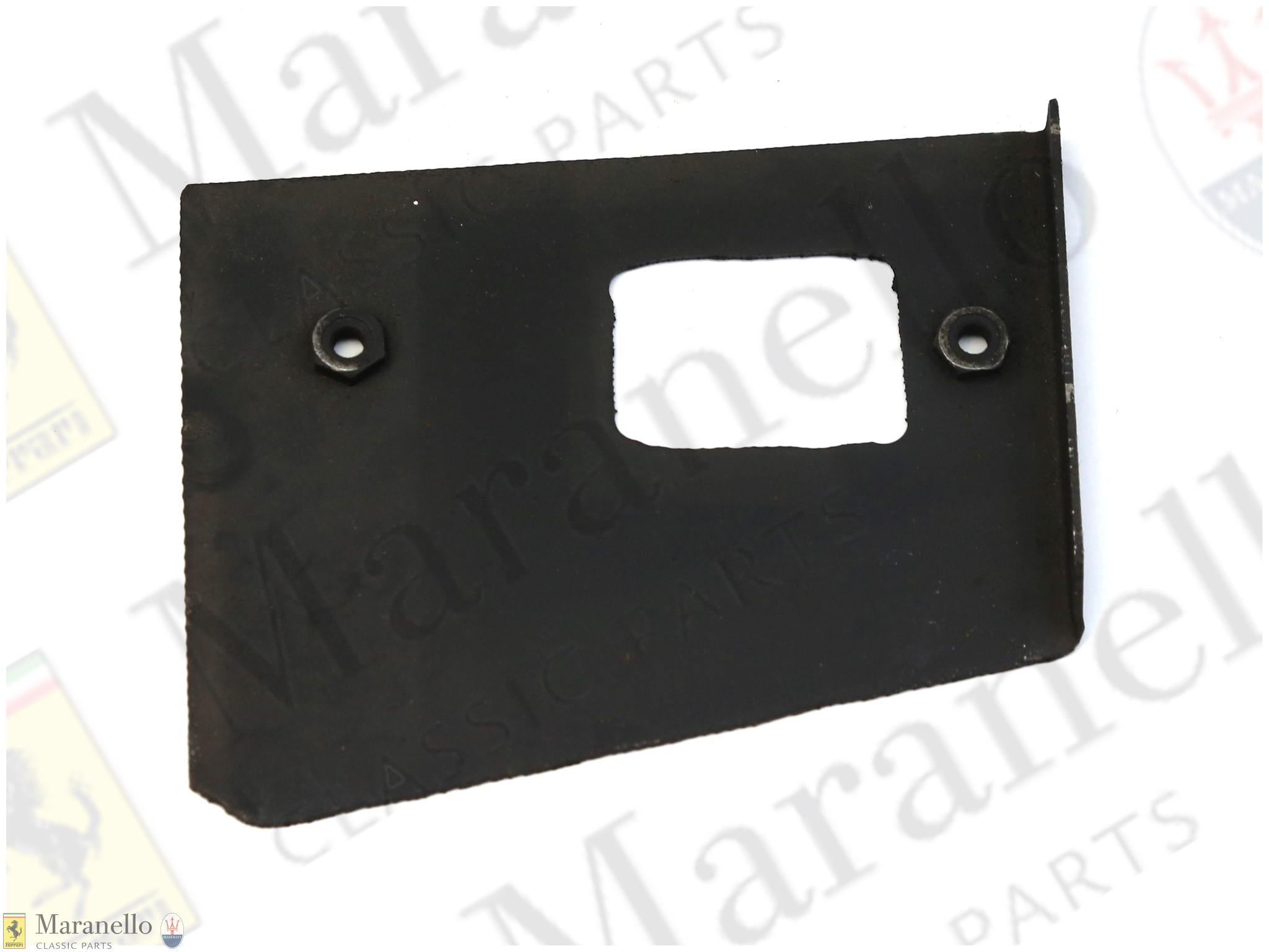 50168707 - Handle Support RHD