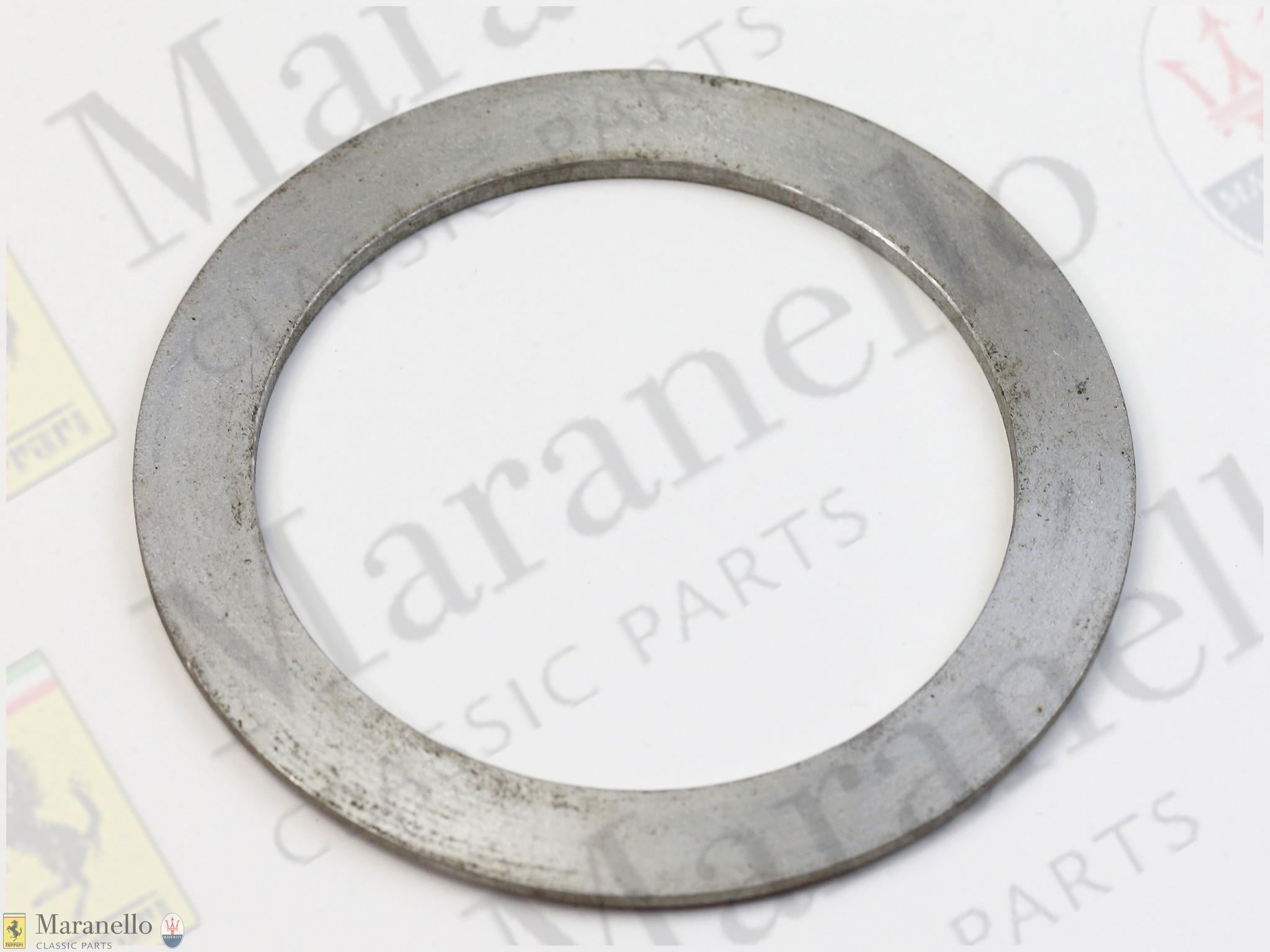 560480 - Spacer