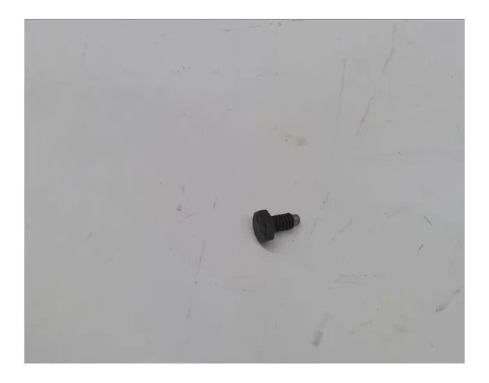 New Old Stock Screw Part # 5L6701 For Caterpillar