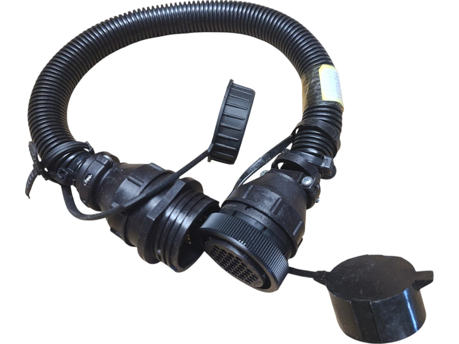 For CNHi Adapter Part # 142717A1