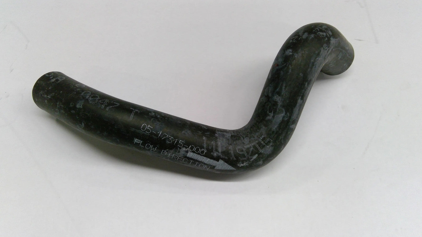 New Old Stock Hose Molded Epdm Part # 517315000 For Daimler Trucking