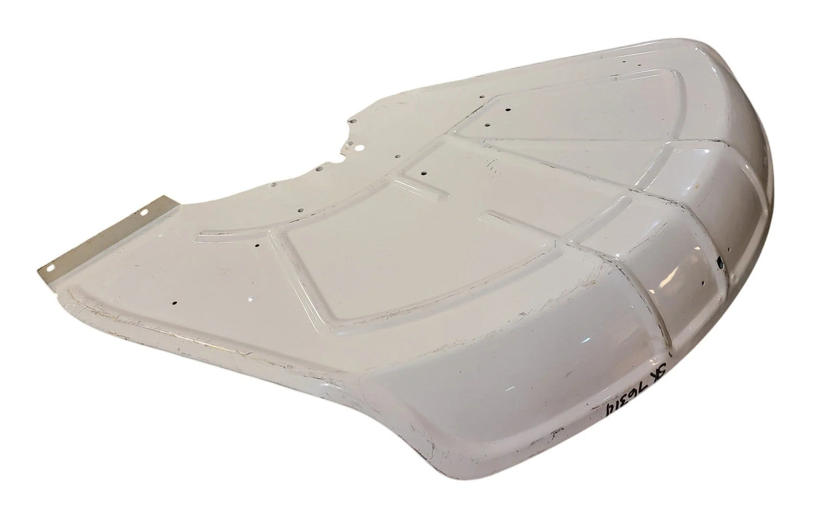 For CNHi Fender Part # K913209