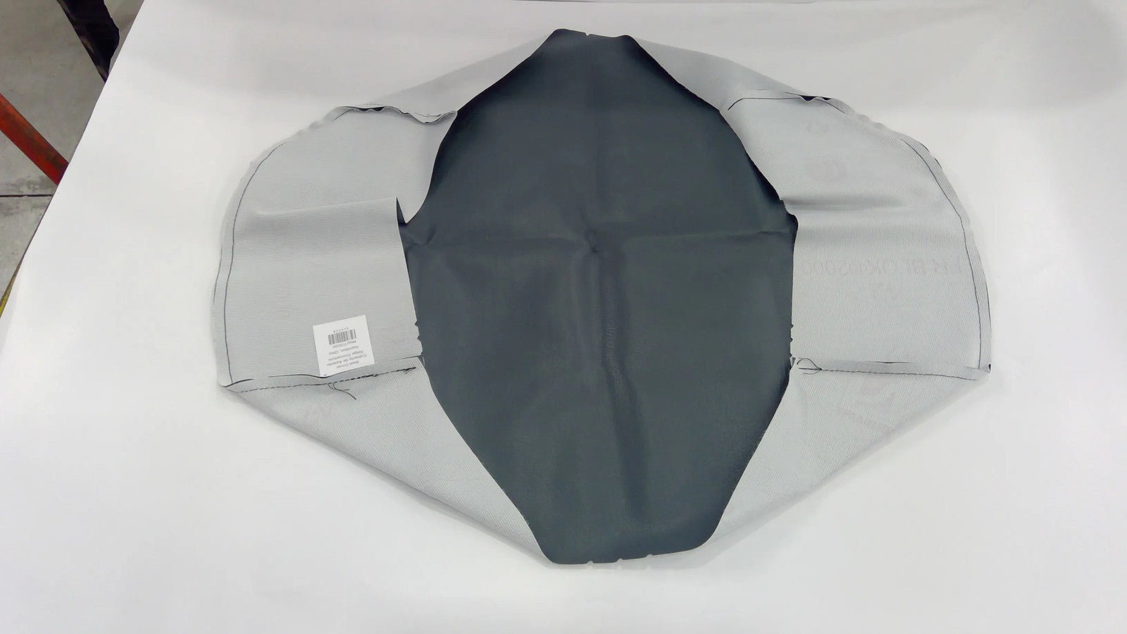 New Old Stock Cover-seat Bb Cshn 30" Part # SC4328 For Kenworth