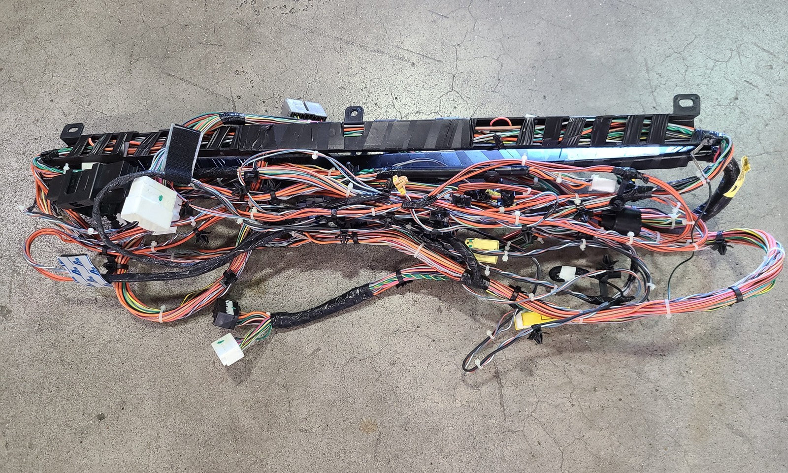 For Mopar Body Wiring Part # 68030018AB