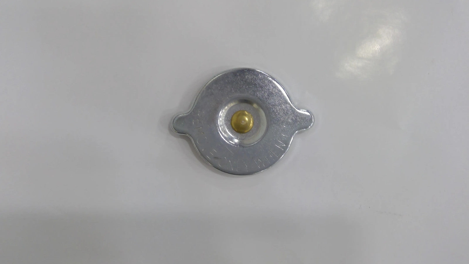 New Old Stock Cap-filler Surge Tank Part # MBU1230 For Kenworth