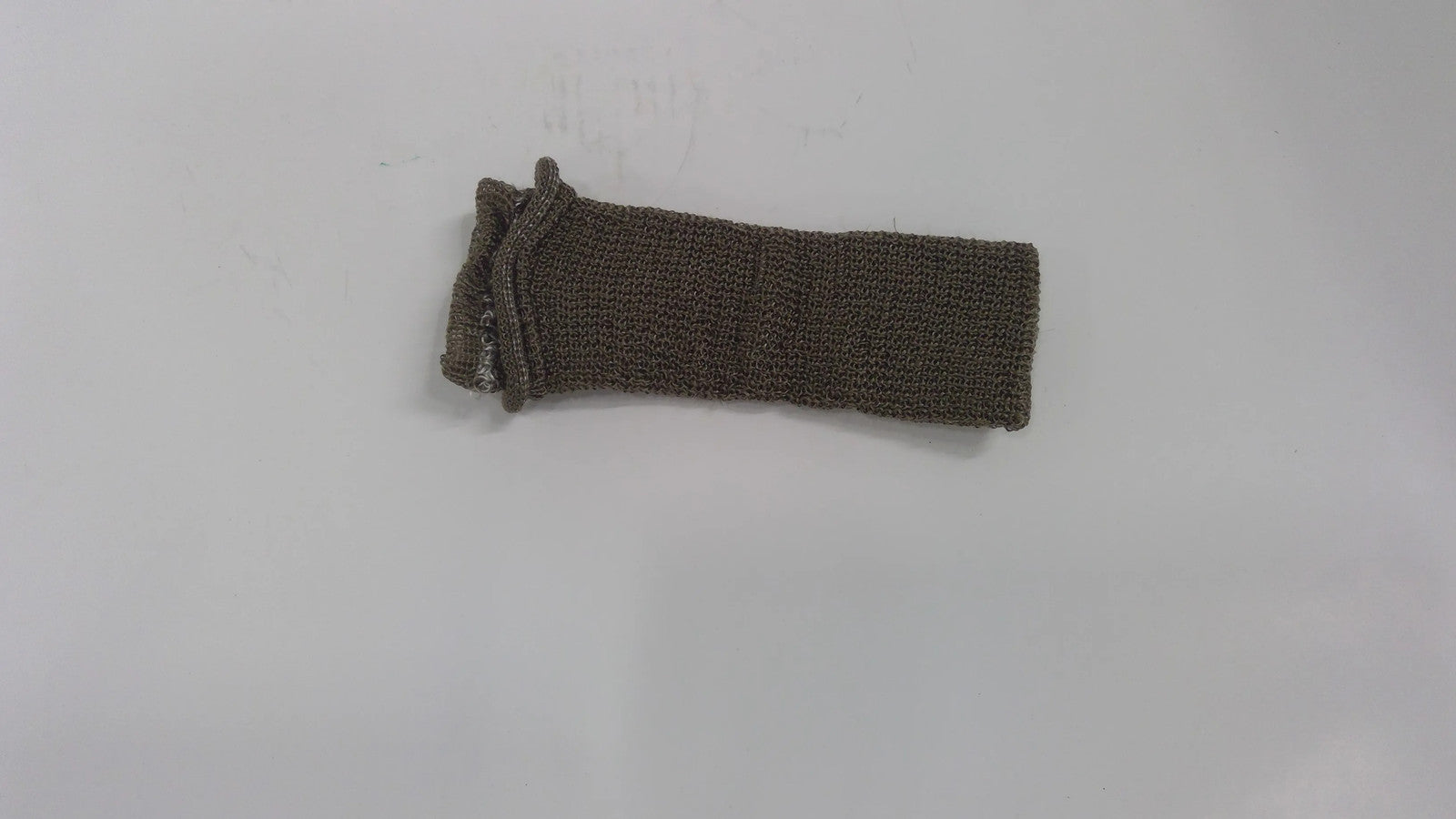 New Old Stock Sock-heat Plmbg Exh Basalt Part # 425243010 For Daimler Trucking