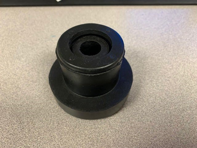 For Paccar Corporate Cabin Mount Part # M203050