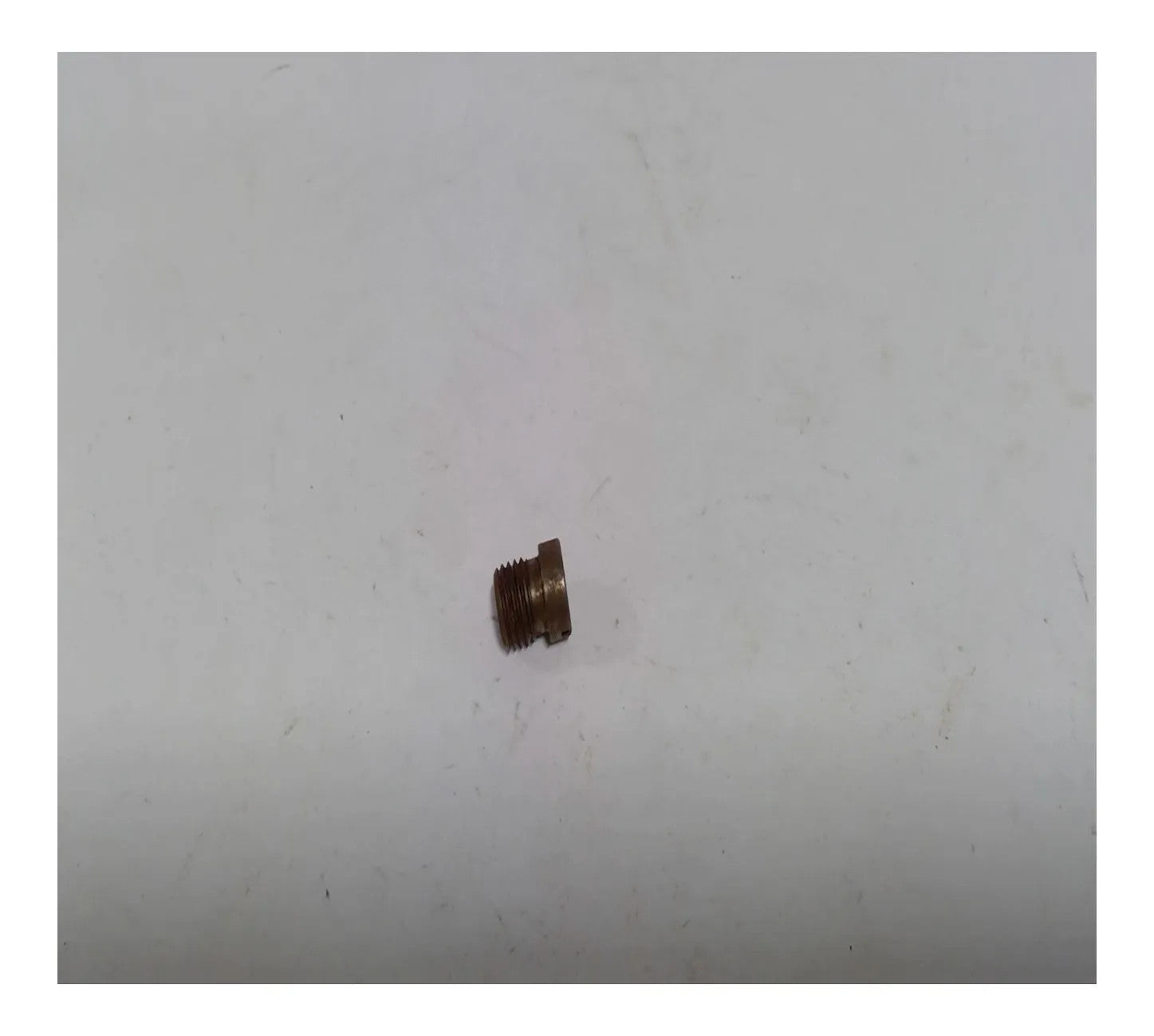 New Old Stock Seat Poppet 3 Door Part # 415442RGT For Kenworth