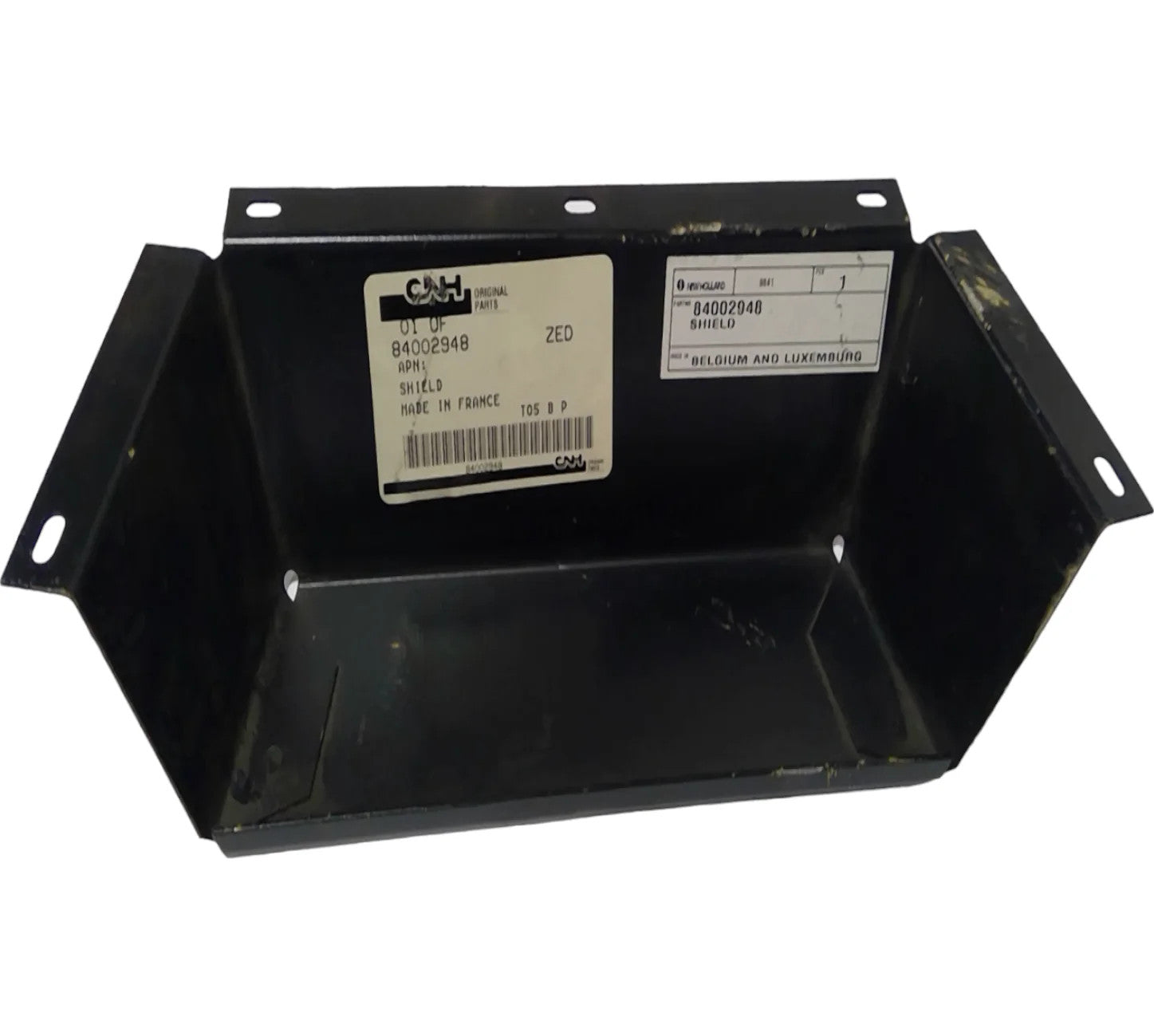 For CNHi Shield Part # 84002948