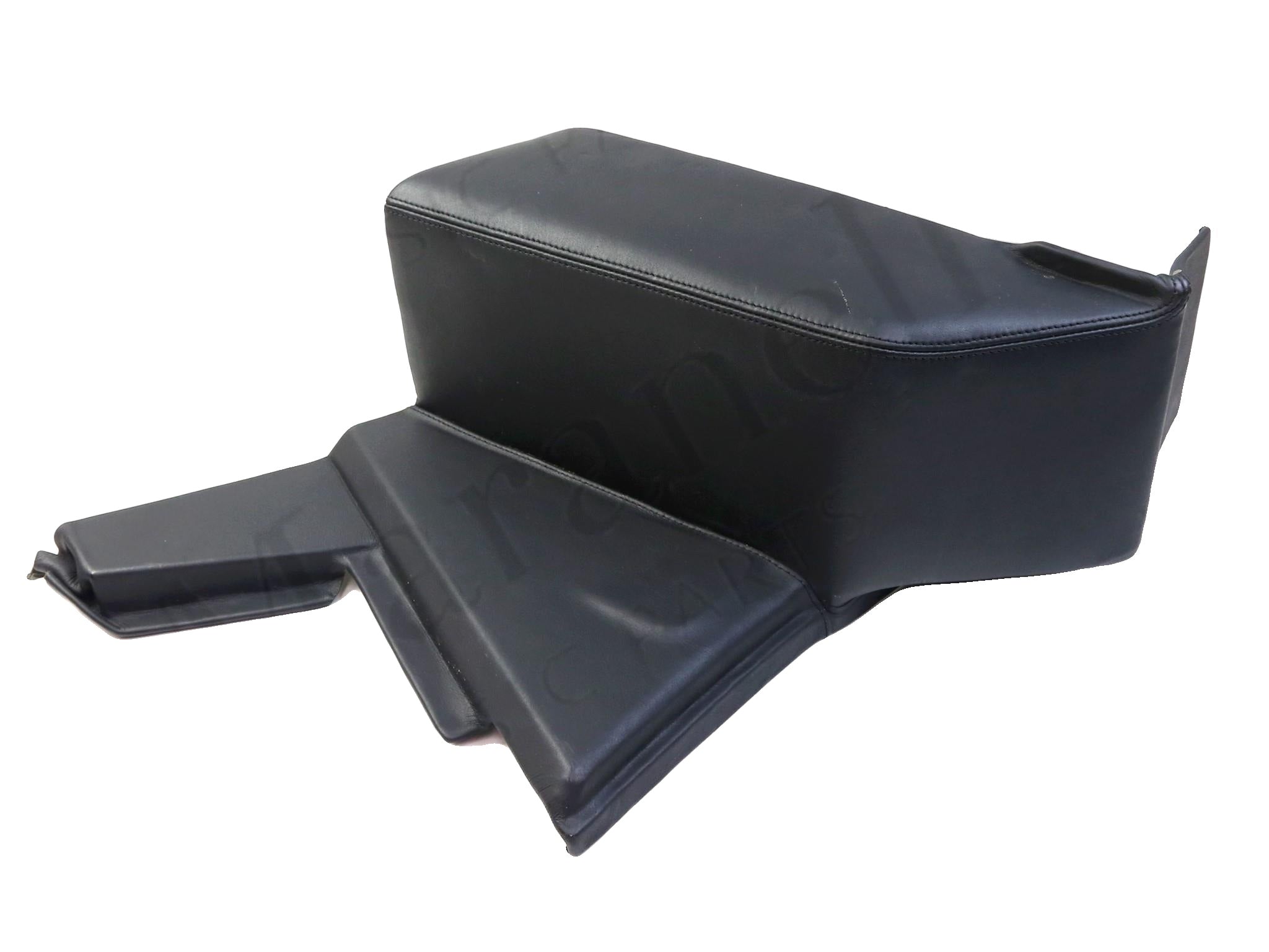 62666000 - RH Trimmed Armrest Order By Chassis No