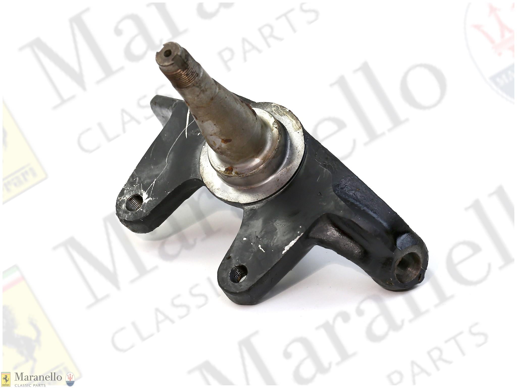 641366 - RH Stub Axle