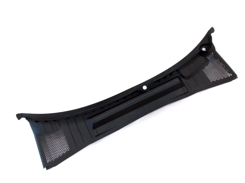 Fits 2001-2005 Saturn L300 / L-Series Cowl vent grille, Part # 90583311