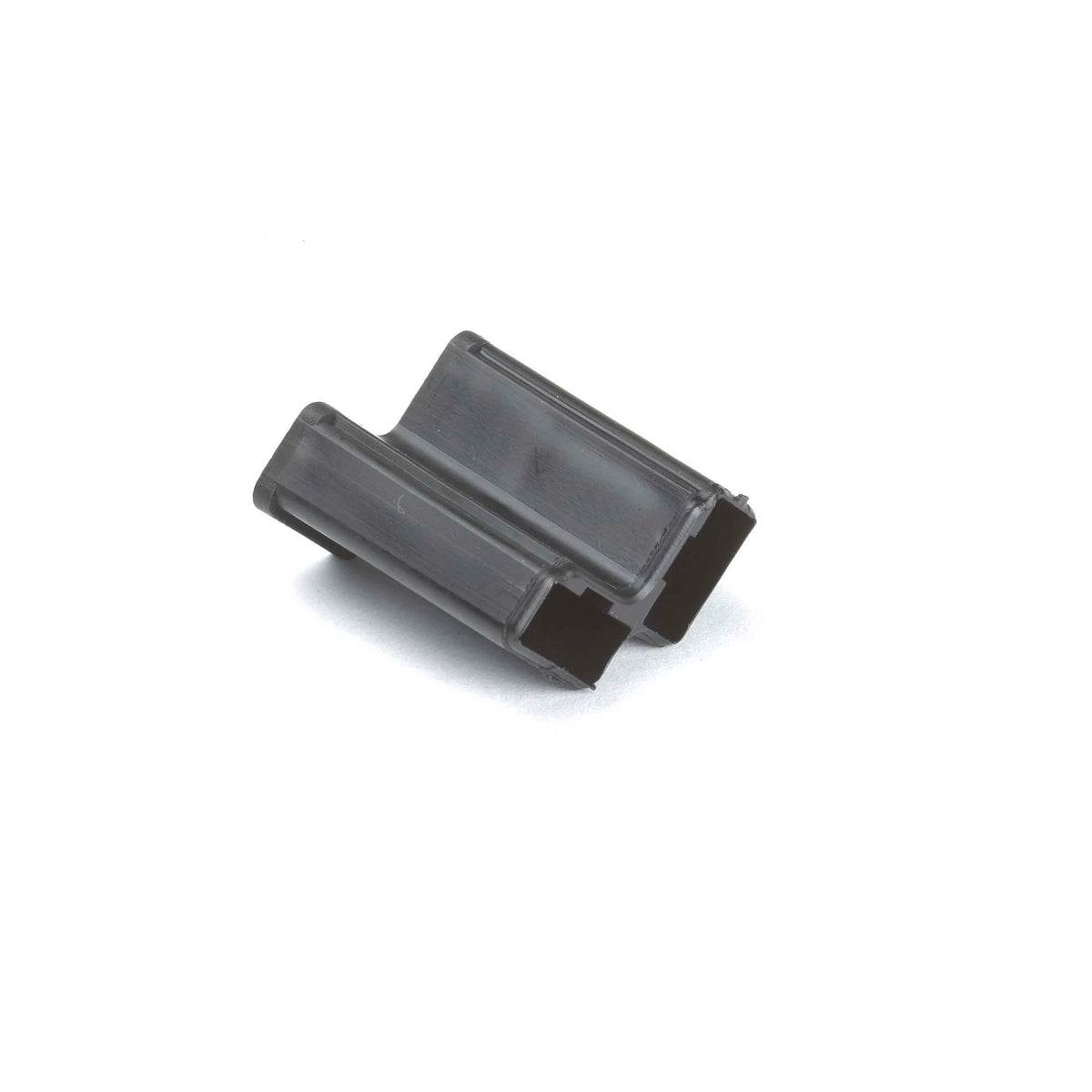 R77479: R77479: Electrical Connector Terminal, 2 Cavities