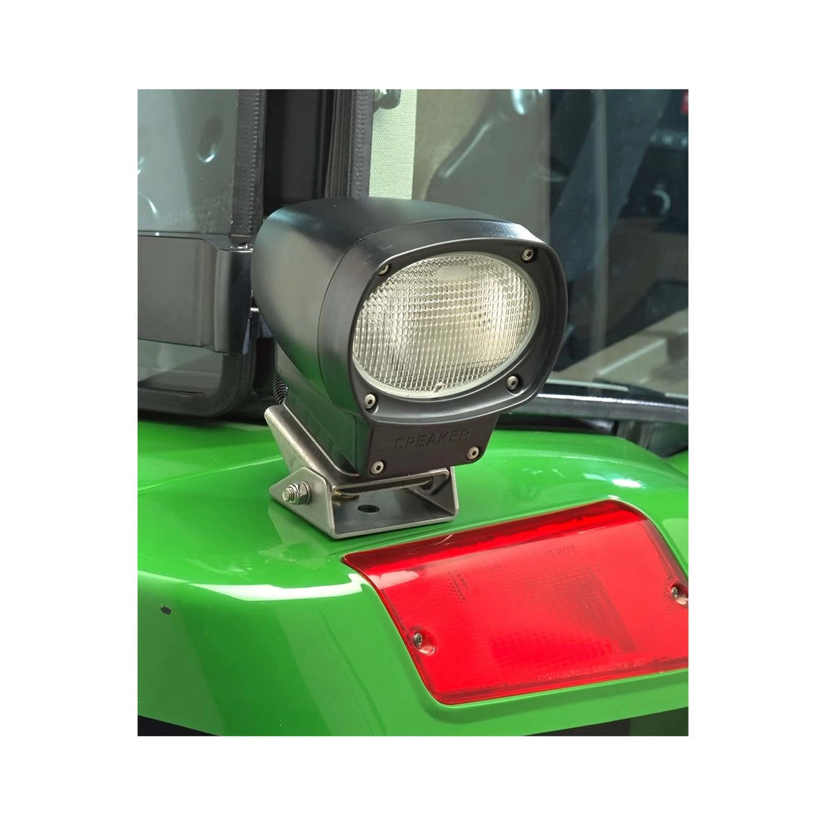 RE232619: Fits John Deere RE232619 Trapezoid Lens Flood Lamp, 12 Volts, 35 Watts – Genuine OEM