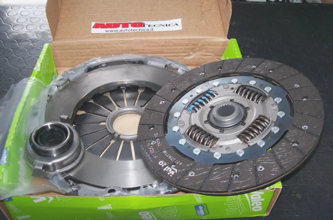 Fits Alfa Romeo 3.0 V6 3 Piece Clutch Kit For Valeo, Part # 71734947